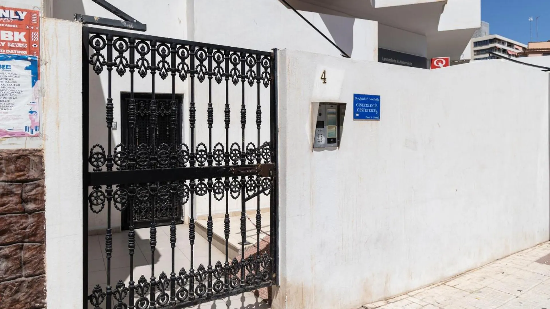 Apartamento De Lujo En El Centro De Torremolinos Spain